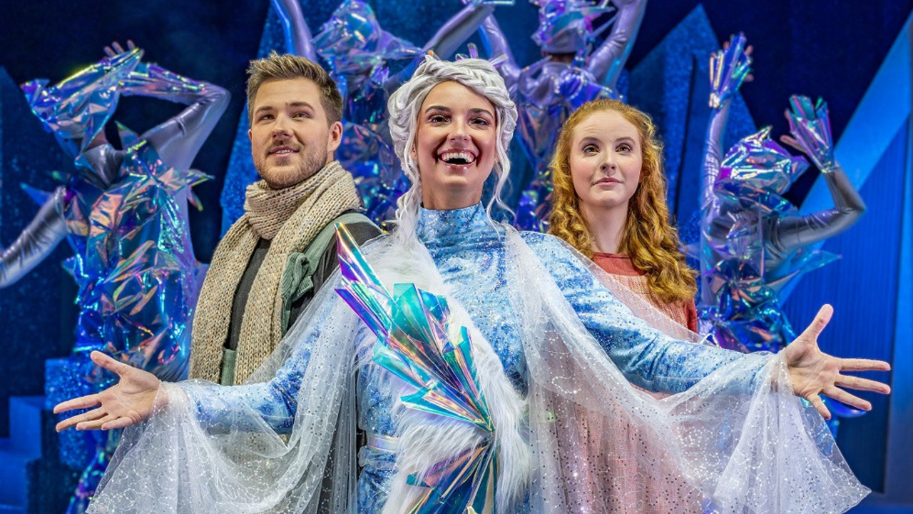 Schneekönigin mit Kai und Gerda