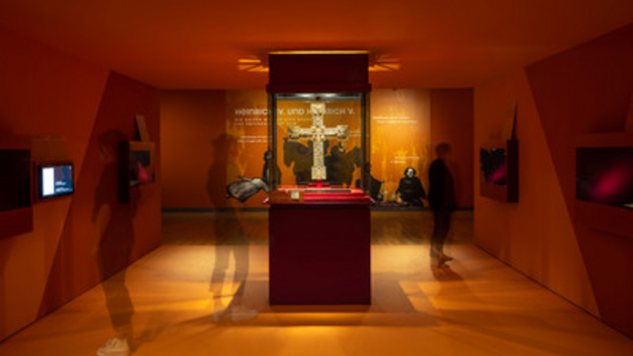Einblick in die Kaiserausstellung, (c) GDKE / Radek Brunecky