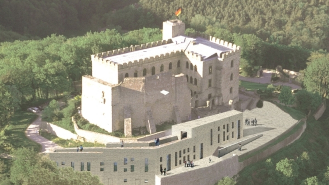 Hambacher Schloss mit Restaurant