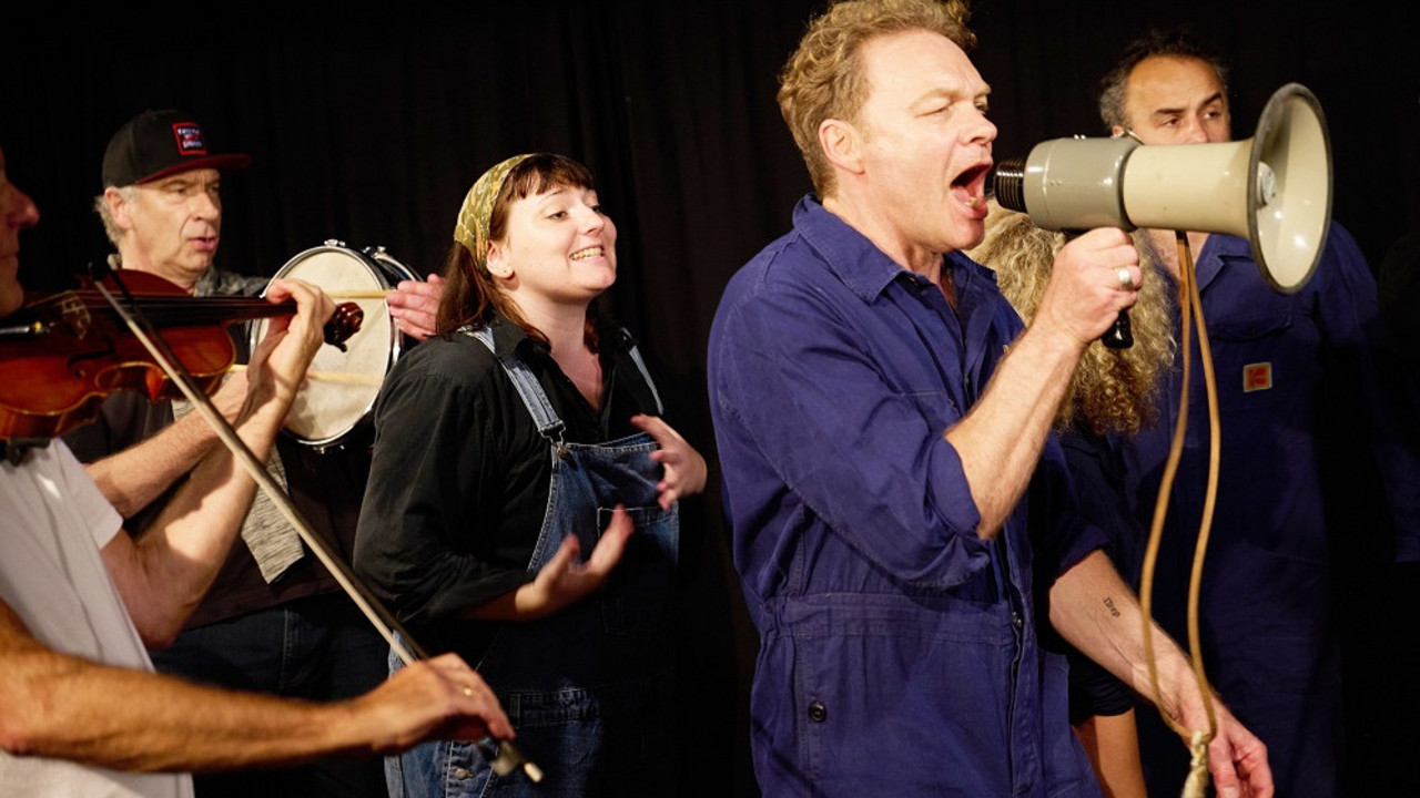 Santa Ensemble auf der Bühne