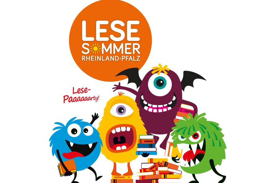 Vier bunte Lese-Monster zur Ankündigung des Lesesommers 2025