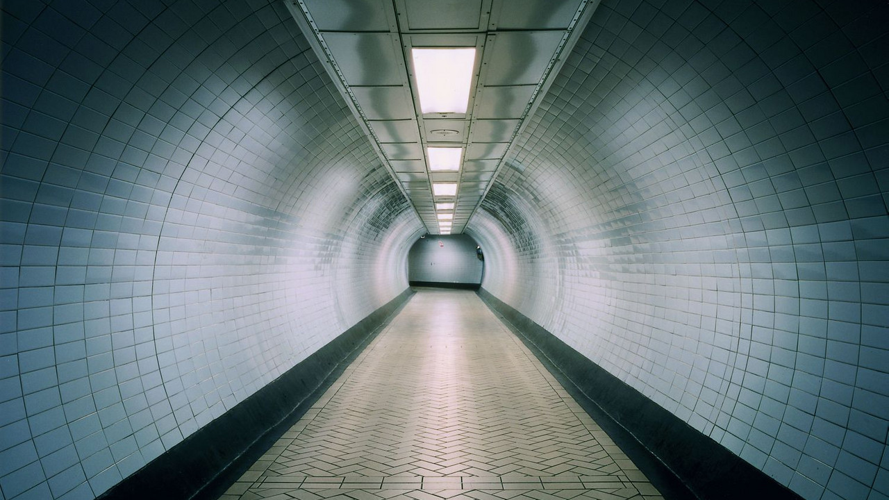 Träger des Pfalzpreises für Bildende Kunst 2010, Sparte Graphik/Fotografie/Video/Neue Medien: Götz Diergarten, hier eine Fotografie aus der Londoner U-Bahn