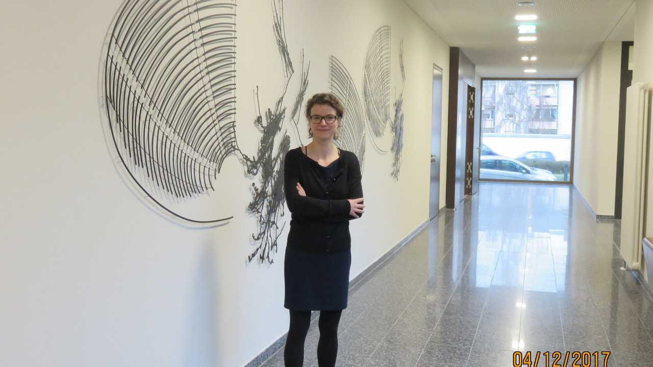 Künstlerin Dorthe Goeden bei der Einweihung des JZ; Foto: C. Ballbach