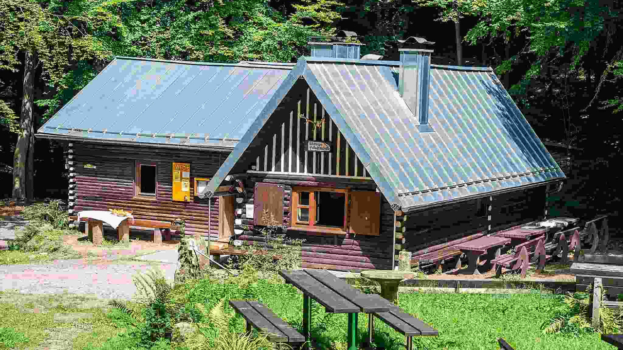 Im März diesen Jahres war die die Aufnahme der Hüttenkultur im Pfälzerwald in das Bundesweite Verzeichnis beschlossen worden.